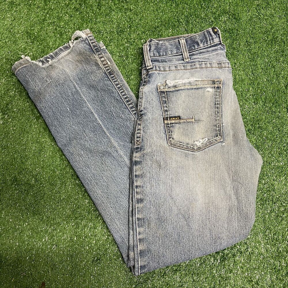 Ariat Rebar M4 Medium wash 32x32 thrashed